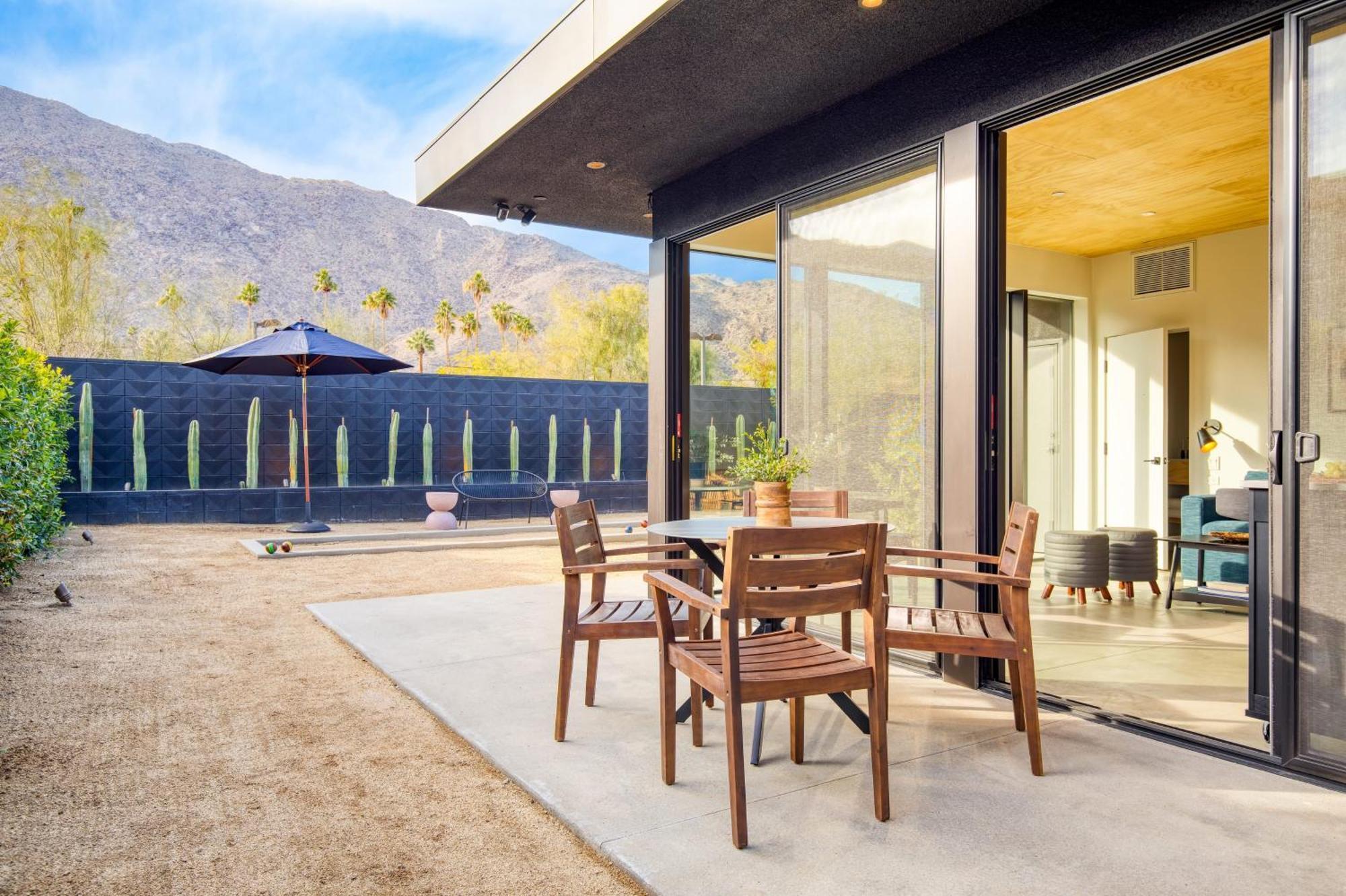 Blackhaus By Avantstay Ada Modern Rooms, Pool & Bbq 棕榈泉 外观 照片
